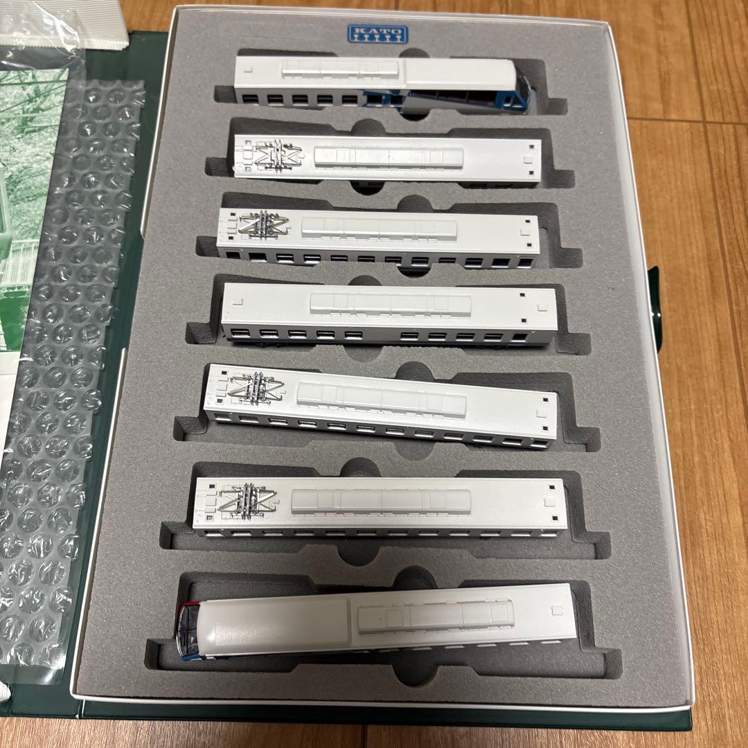 KATO 10-150 伊豆急2100系　リゾート21