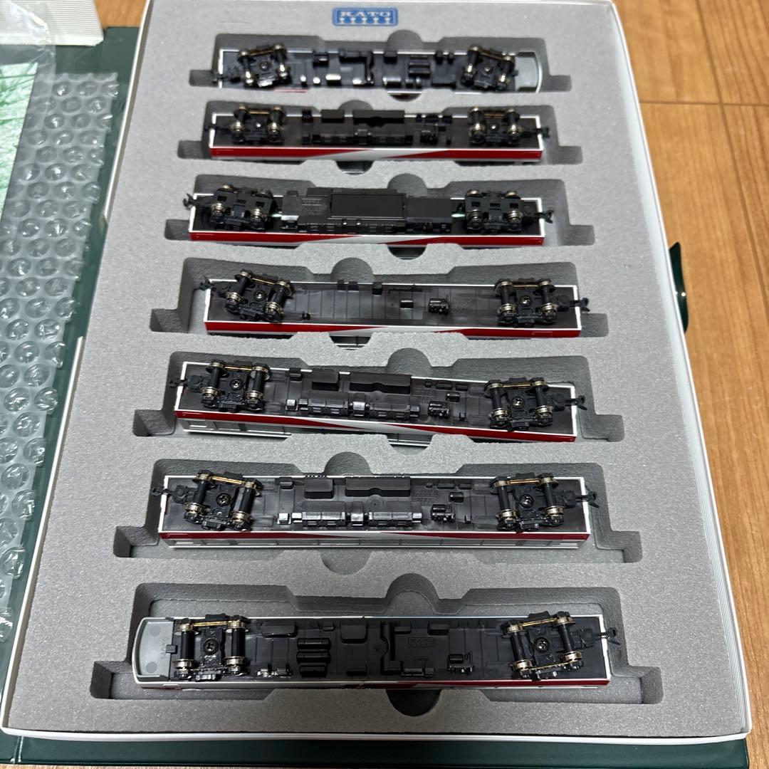 KATO 10-150 伊豆急2100系　リゾート21