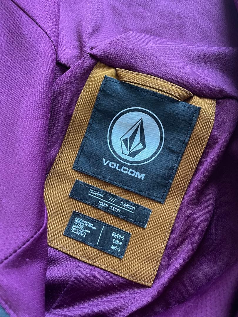 ボルコム　スノボウェア　レディース