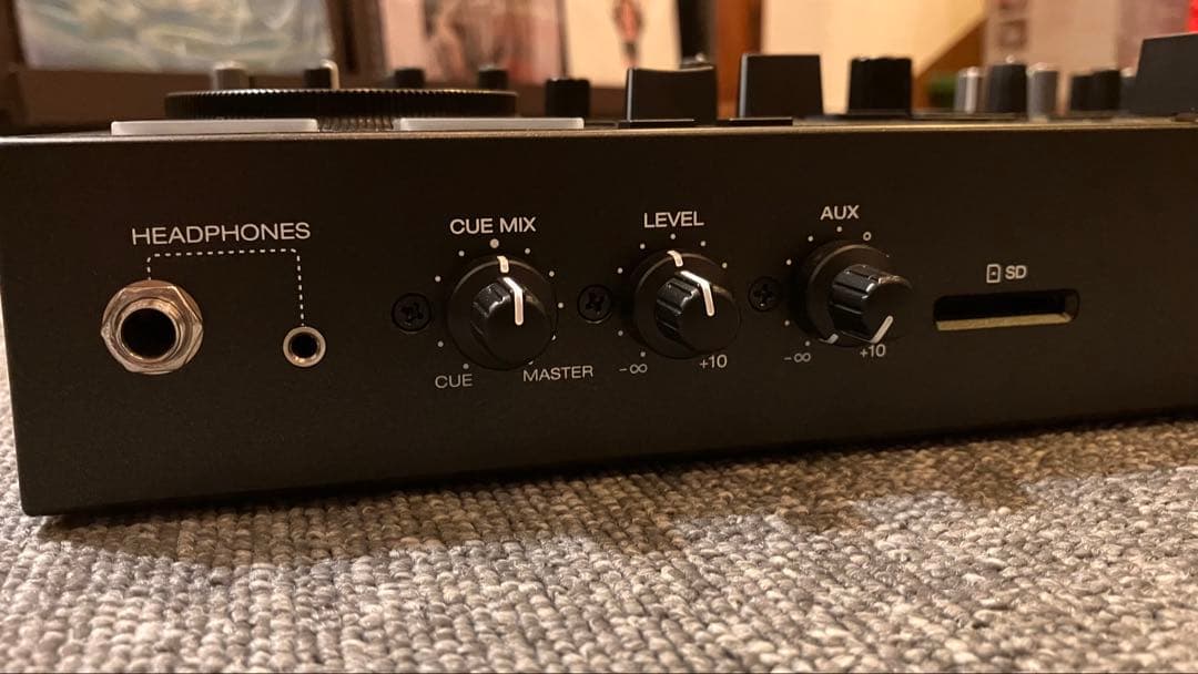 【美品】Denon DJ Prime GO Decksaver＆UDGケース付