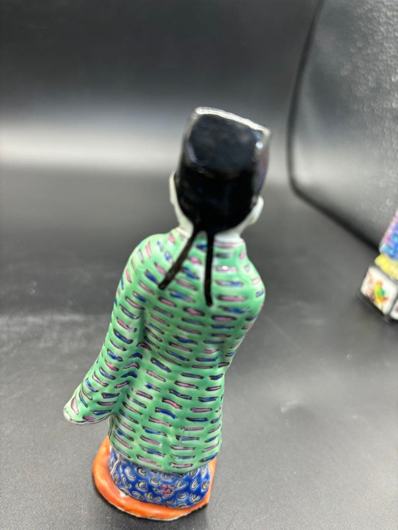 中国美術 古玩 色絵陶人形 陶器人形 高さ約13cm 置物 オブジェ 古董品