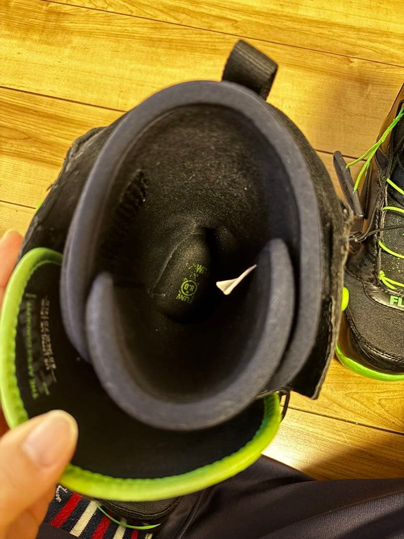 FLOW スノーボードブーツ ブラック/グリーン