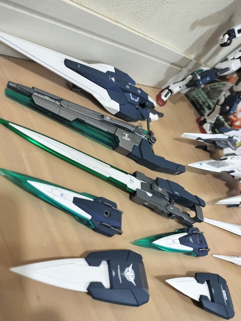 MGマスターグレード ダブルオーライザーセブンソード塗装済完成品