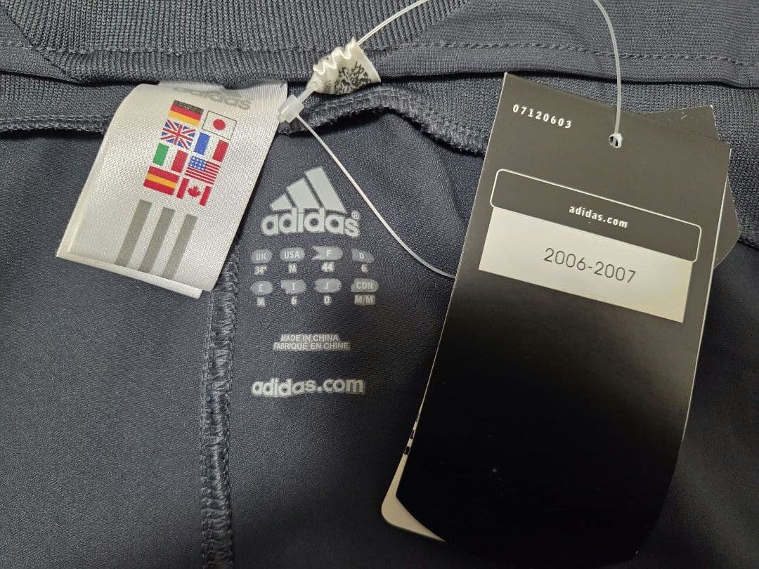 ２００６シーズン　リバプール　７分丈パンツ