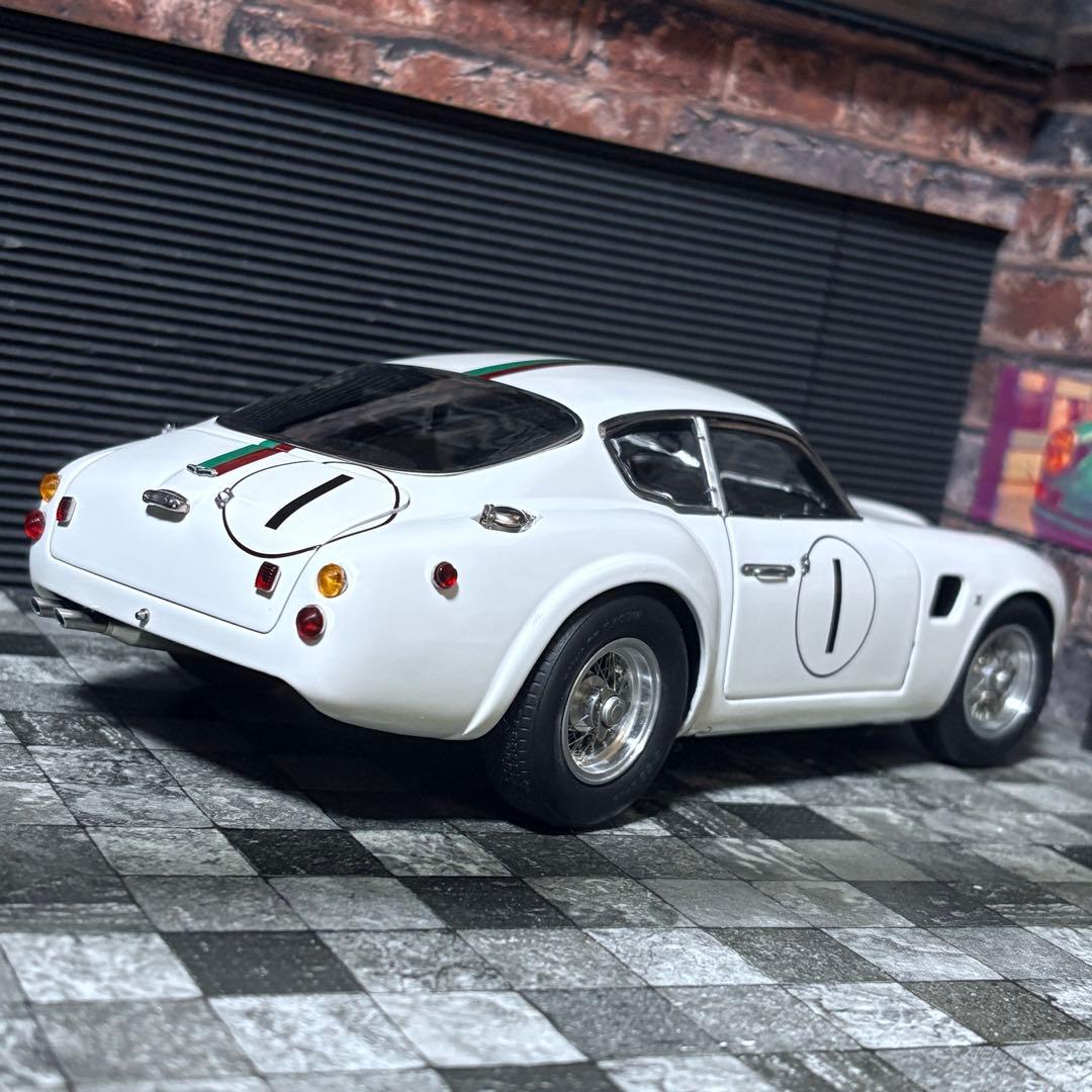 1/18 CMC アストンマーチン DB4 ザガート Le Mans 1961
