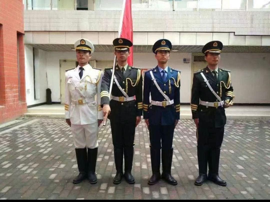 ロシア軍パレード　最新型現役用中国人民解放軍21式儀仗兵礼服上下セット