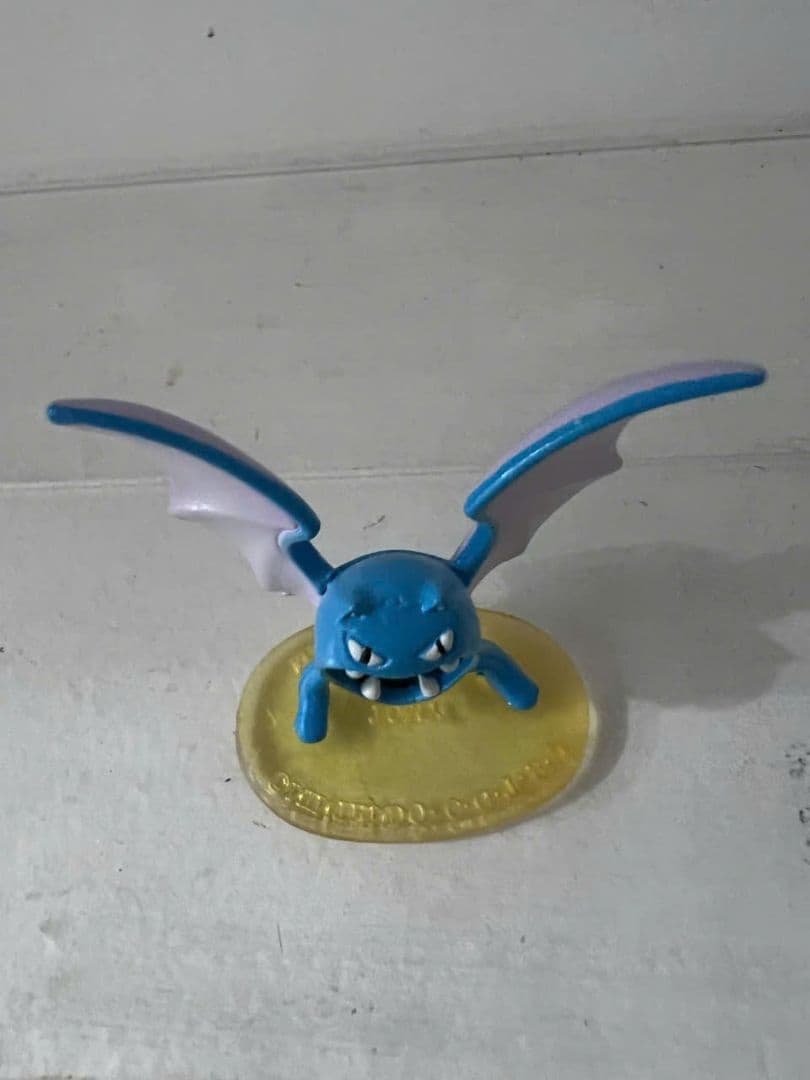 ポケモン　モンコレ　フィギュア　ゴルバット