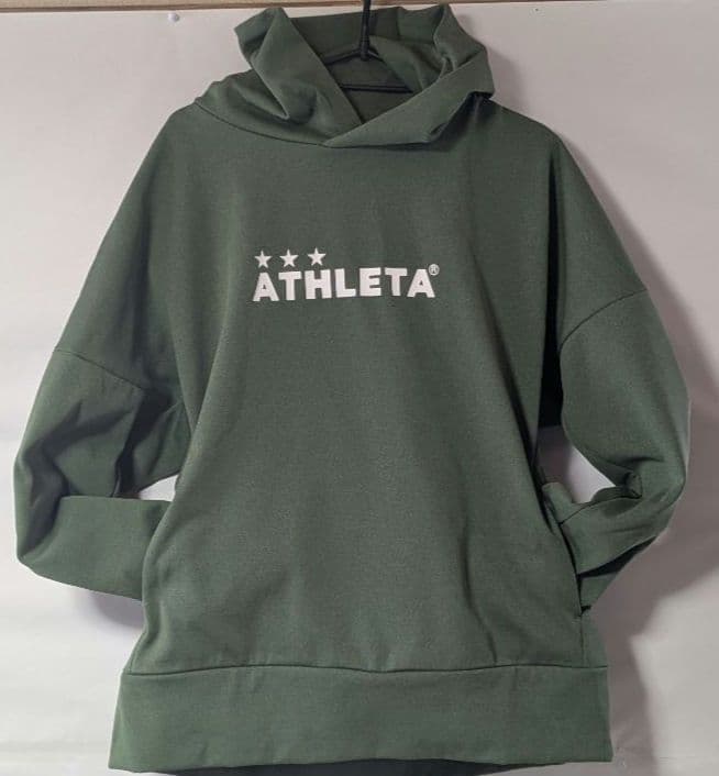 【美品】ATHLETA　パーカー　サッカー　Ｌ