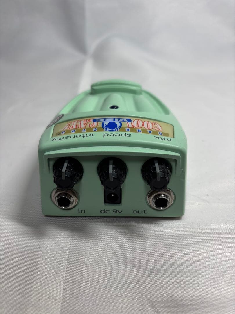 お*馬様 Danelectro COOL CAT 【VIBE】 CV-1 ダンエ