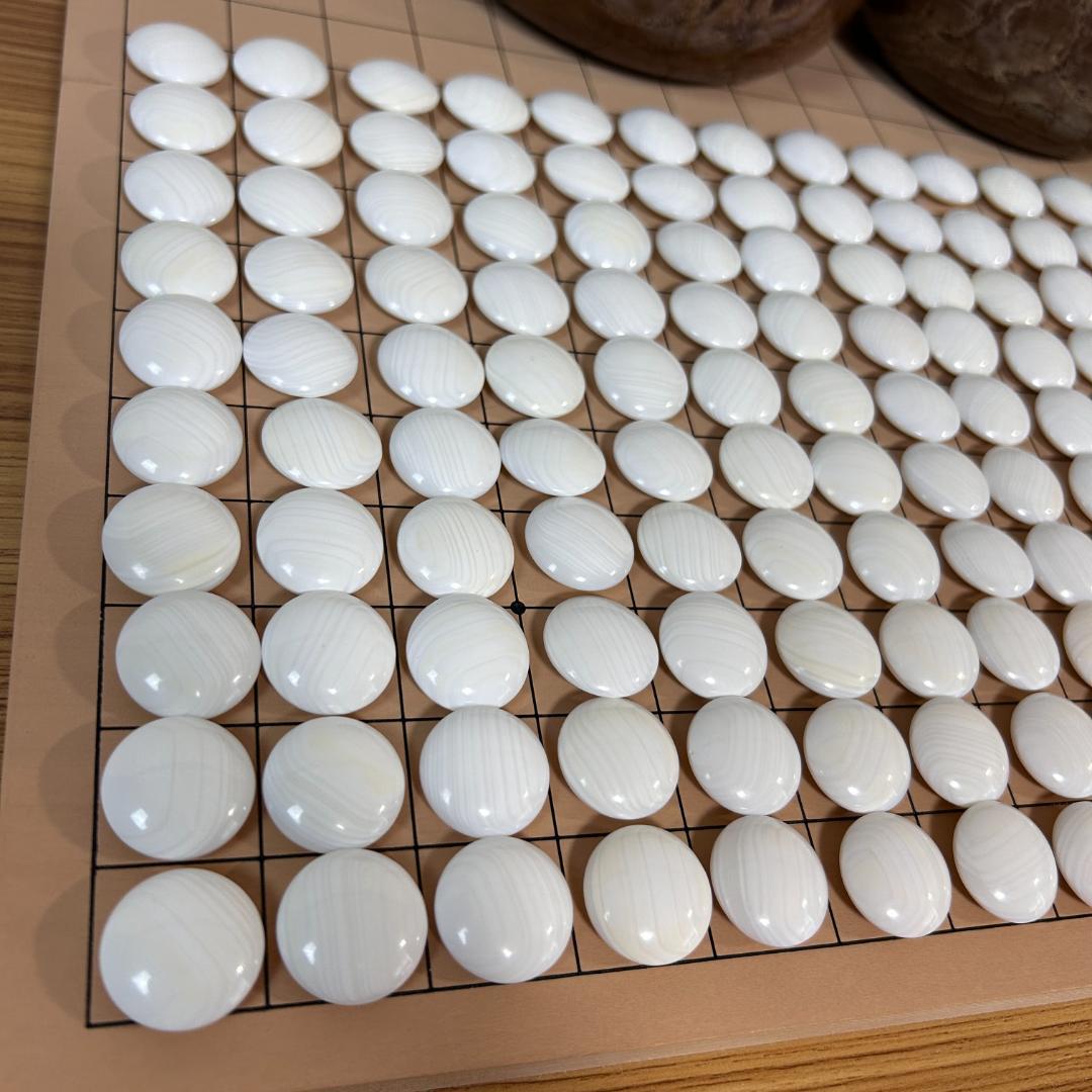 蛤碁石(月印) 那智黒石 32～33号 白180個 + 黒181個 囲碁