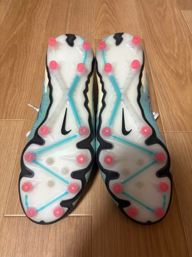 NIKE ファントムGX AG