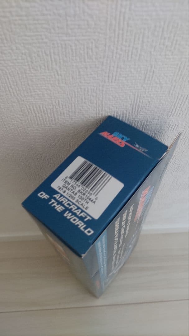 SKY MARKS QANTAS 100 模型　1/200