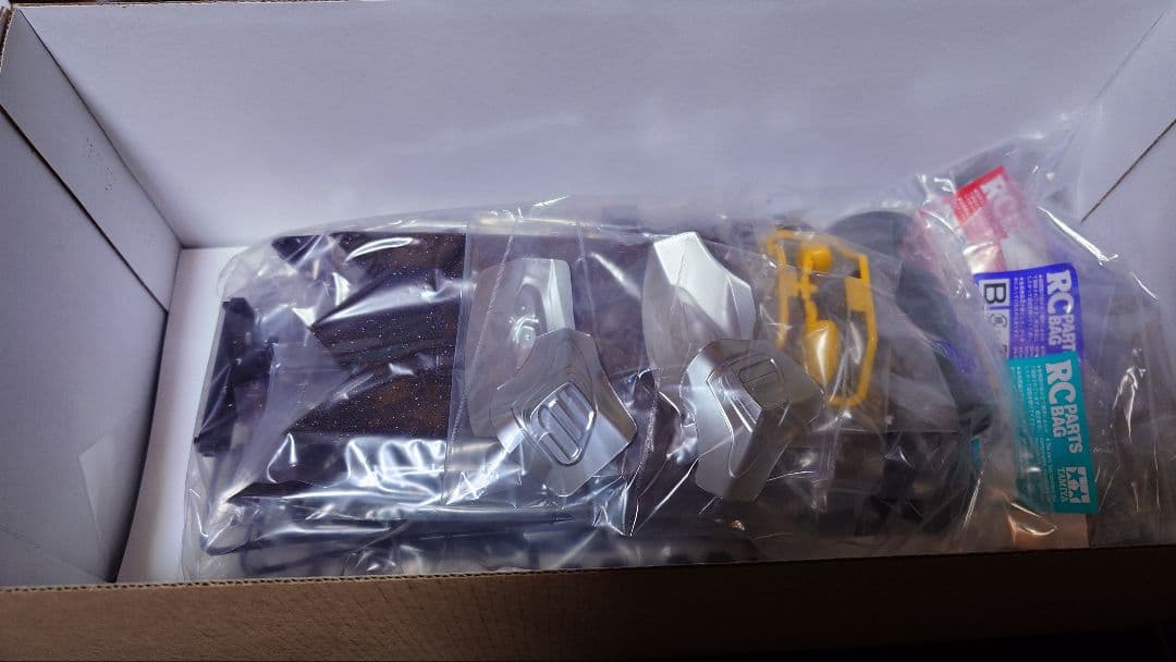 タミヤ スズキ スイフトスポーツ (M-05シャーシ)