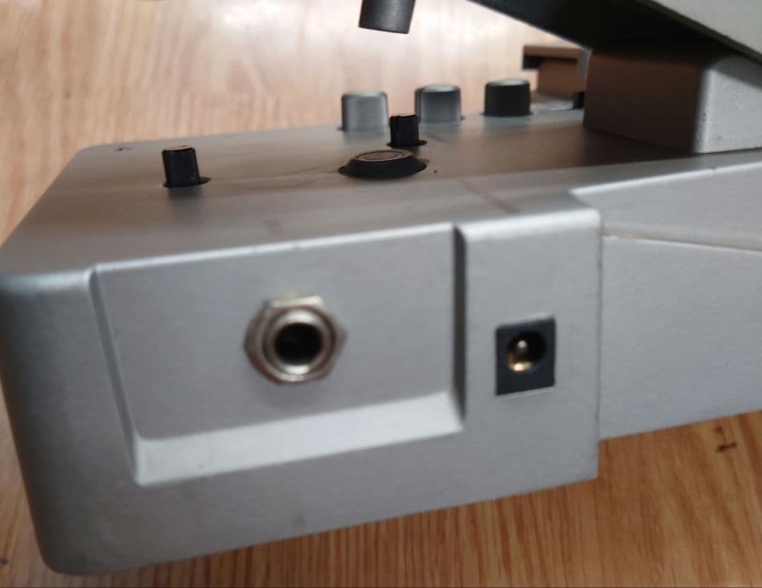 ■■Ibanez　WD7 ワウペダル【ギター/ベース兼用ワウ・ペダル】