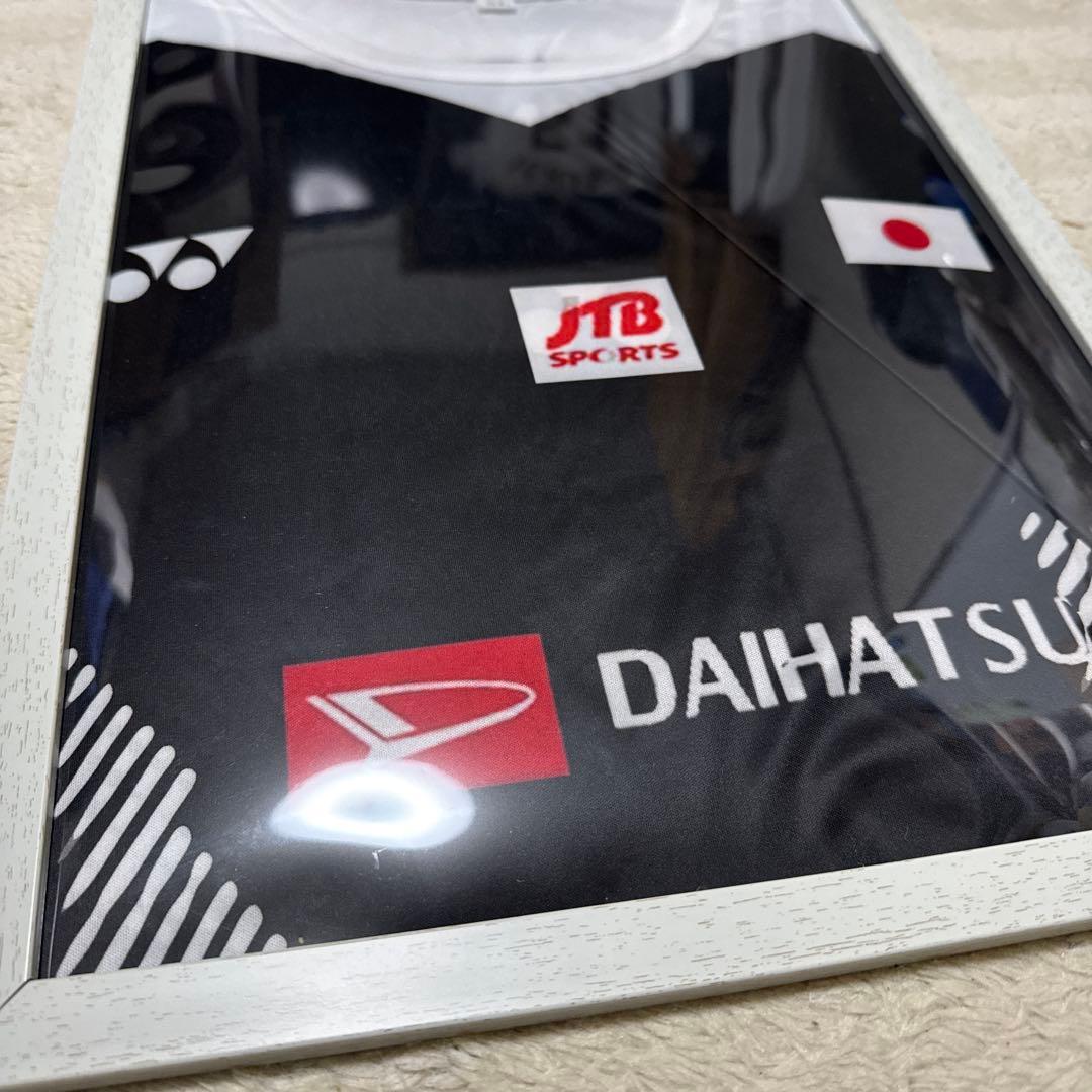 DAIHATSU バドミントンウェア 黒と白(K.MOMOTA背面)