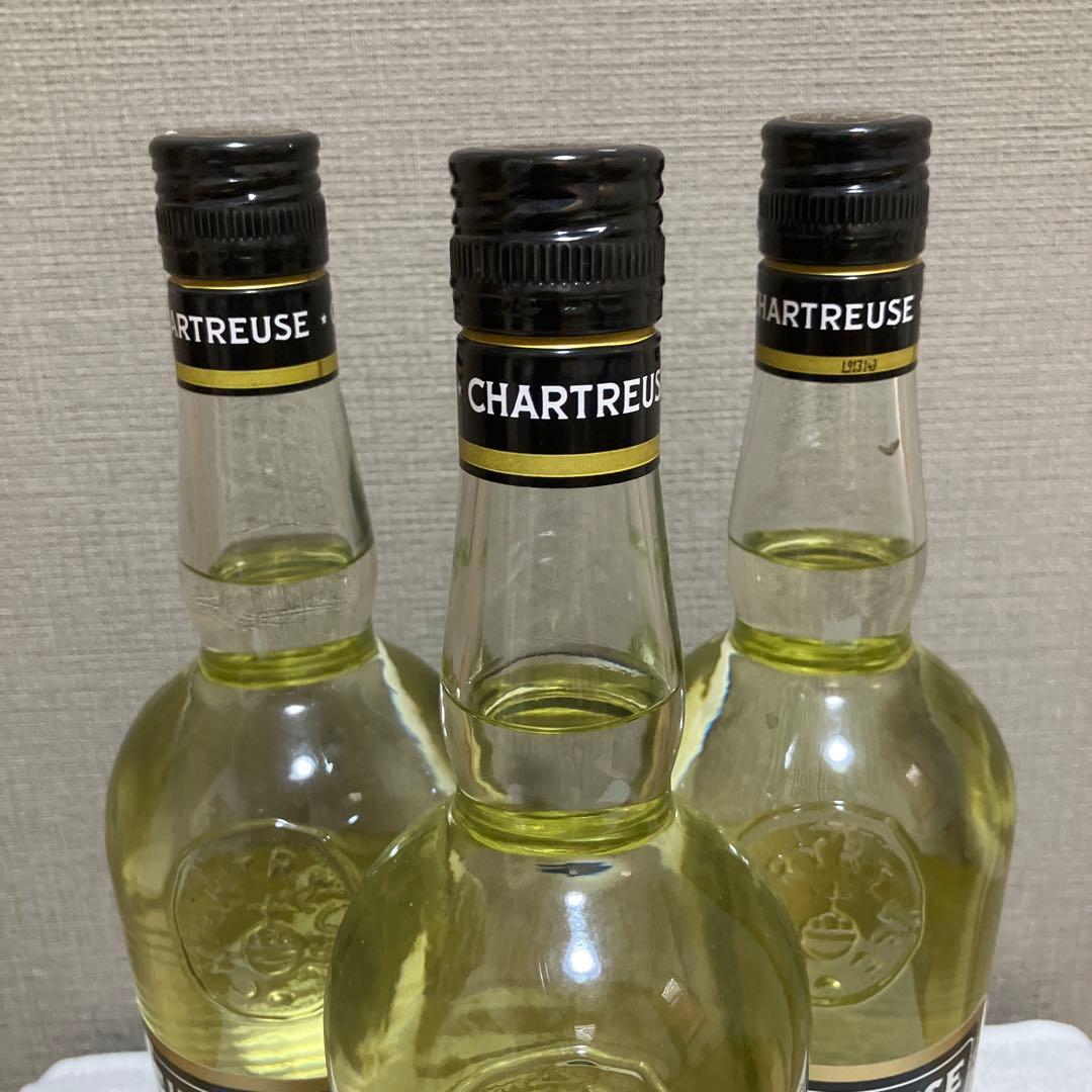 シャルトリューズジョーヌ リキュール 750ml 40度　3本