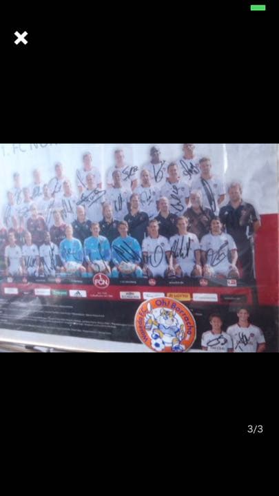 直筆サイン入りポスター2枚