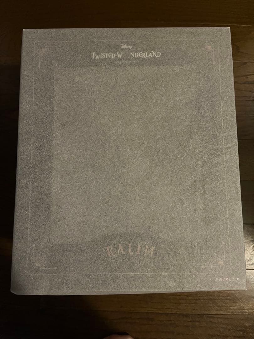 【期間限定値下】ツイステ　カリム・アルアジーム　1/8スケールフィギュア