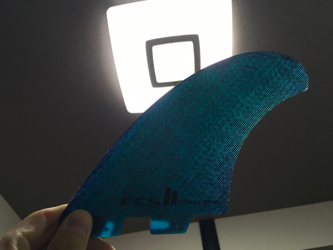 S*u様 FCS2 パワーツイン　パタゴニアラッシュガード　オークリーサーフパン