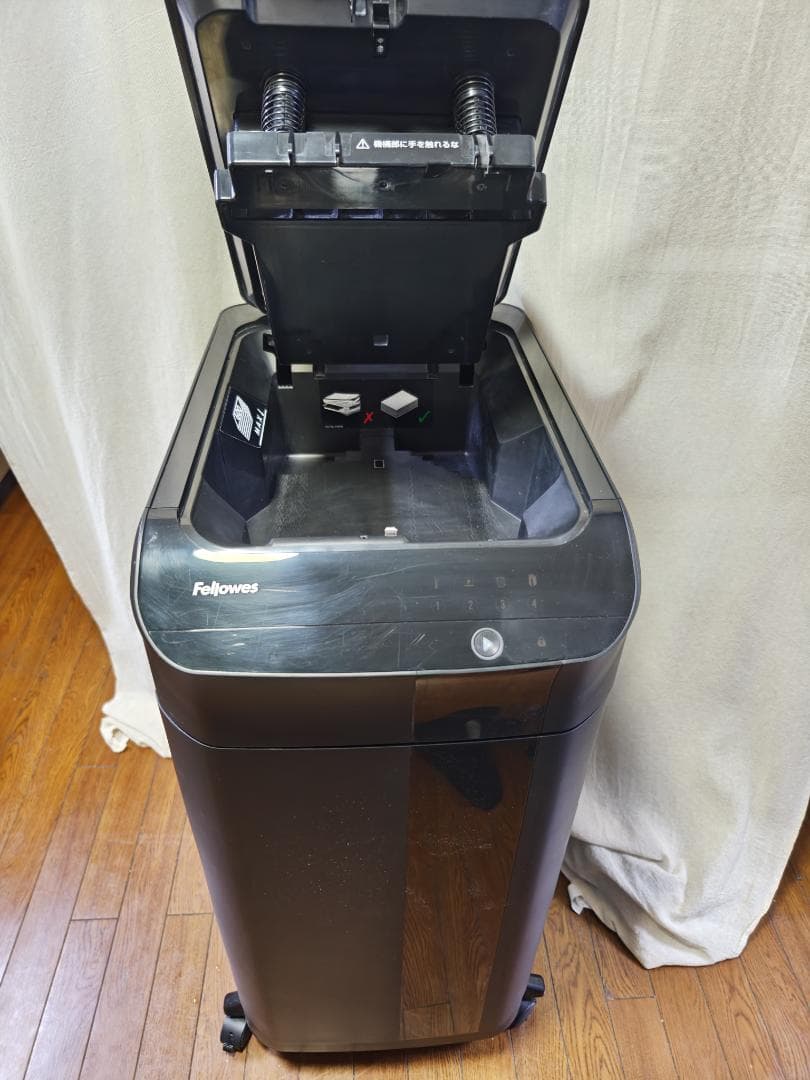 T*A様 【A4用紙600枚を自動で処理】Fellowes AutoMax600
