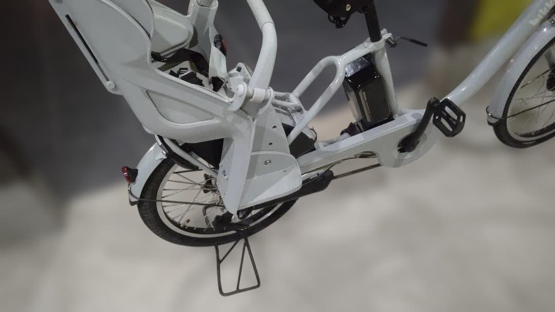 BIKKE　MOB　dd　回生充電機能付　電動自転車　シートクッション新品