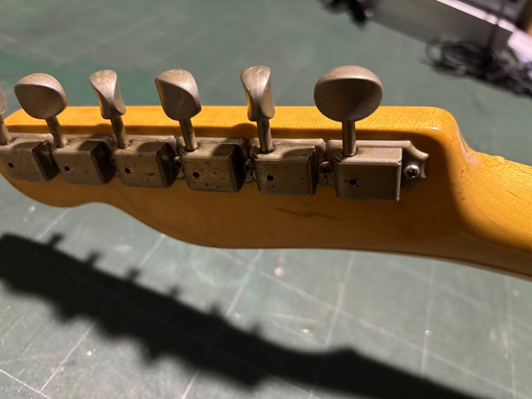 fender japan 初期／ブリッジAシリアルコンポーネント　ラッカー塗装