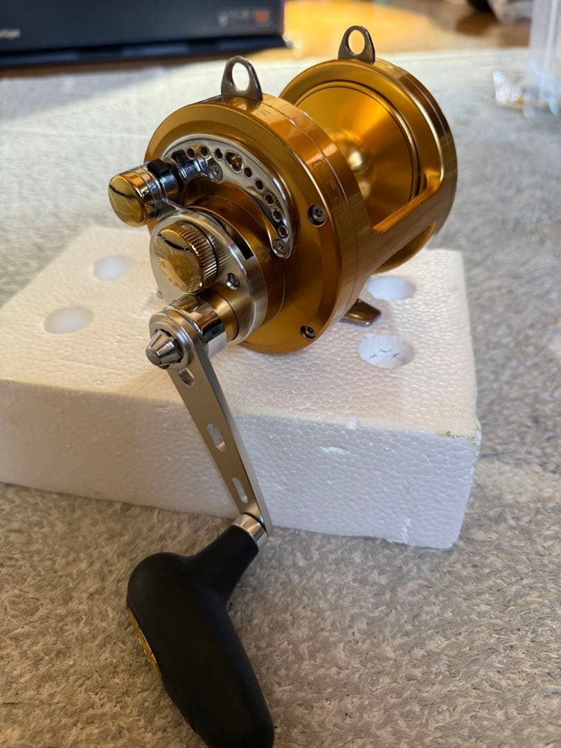 TICA TEAM 両軸リール ST568