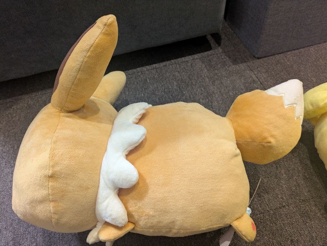 ポケモンセンター限定 yurutto カナヘイ ぬいぐるみクッション ピカチュウ