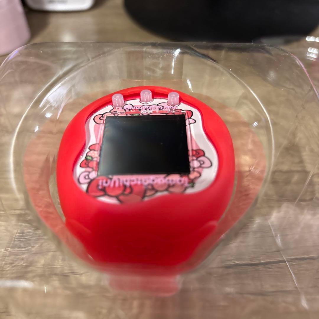 最終値下げ！Tamagotchi Uni サンリオキャラクターズ　バンダイナムコ