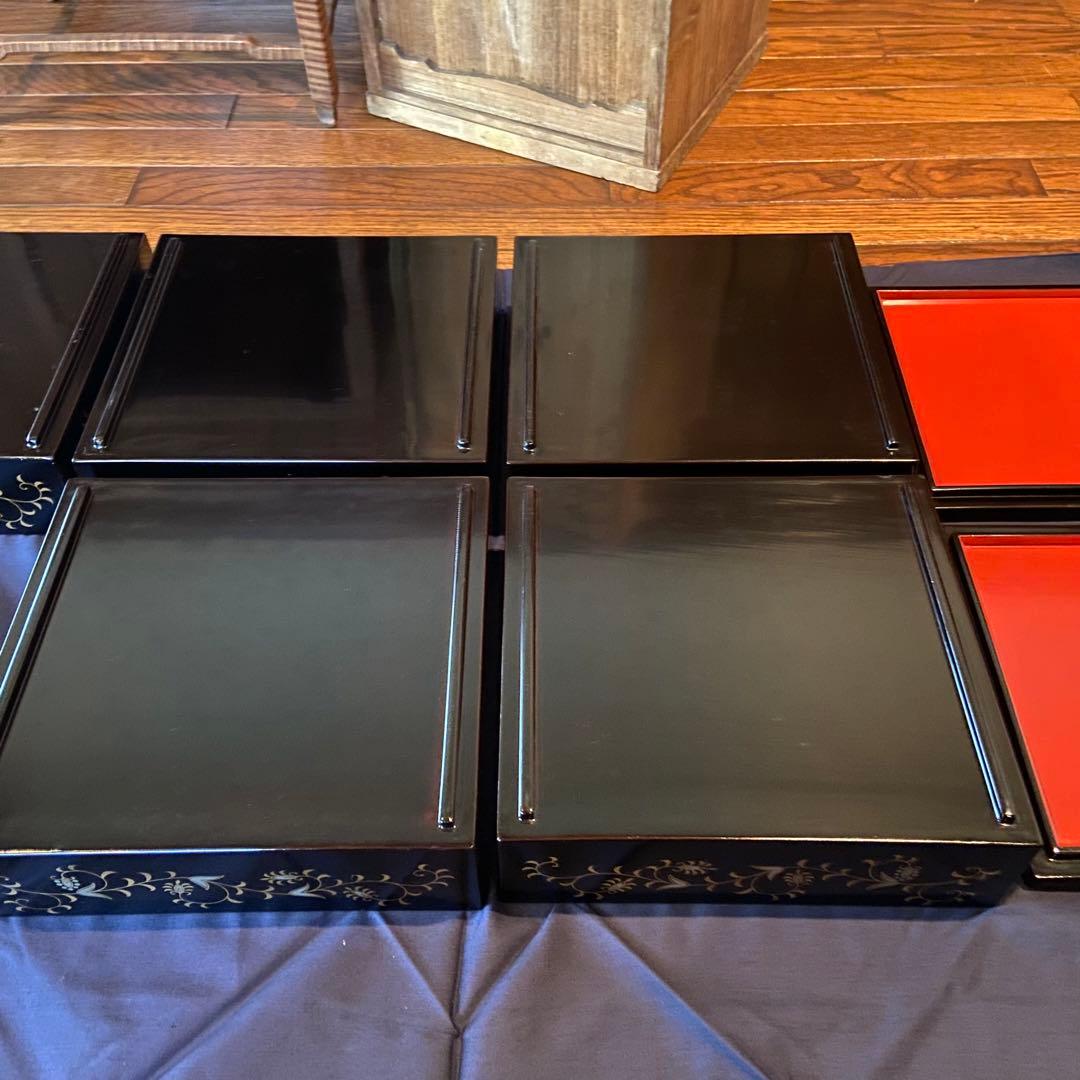 輪島塗　五段重箱　定紋重箱　蒔絵唐草　点彫り沈金　共箱付