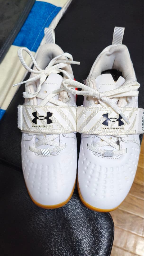 Under Armour HOVR Rise 2 ホワイト/オレンジ23.5cm