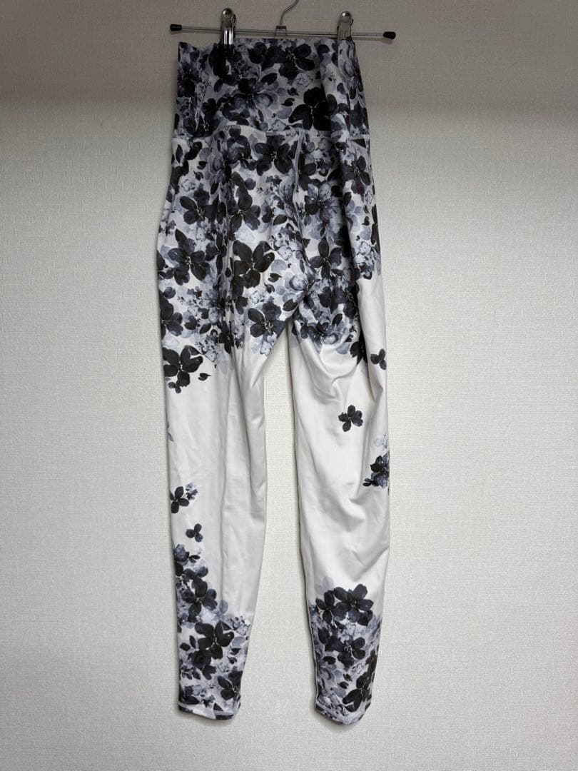 り*ご様 フラワープリント ヨガウェア セット　L