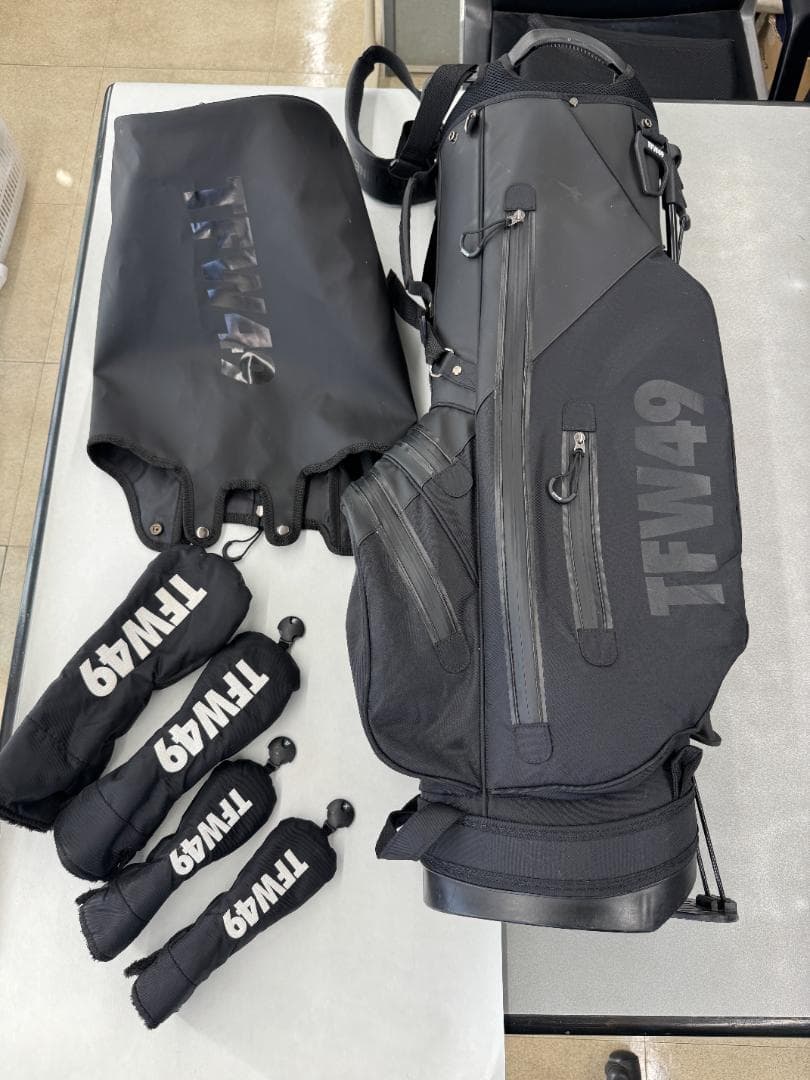 TFW49 キャディバッグ スタンド　1W・FW・UTヘッドカバー