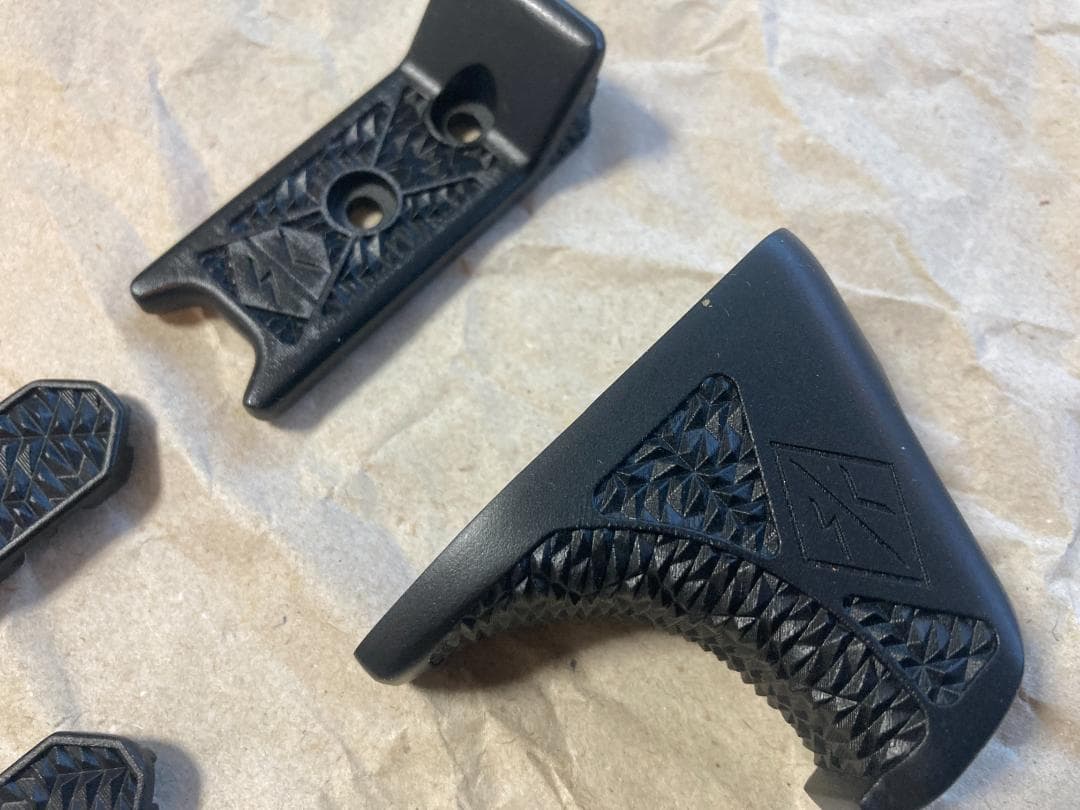 IRREGULAR DEFENSE MHS MBS MRC 等 レプリカ