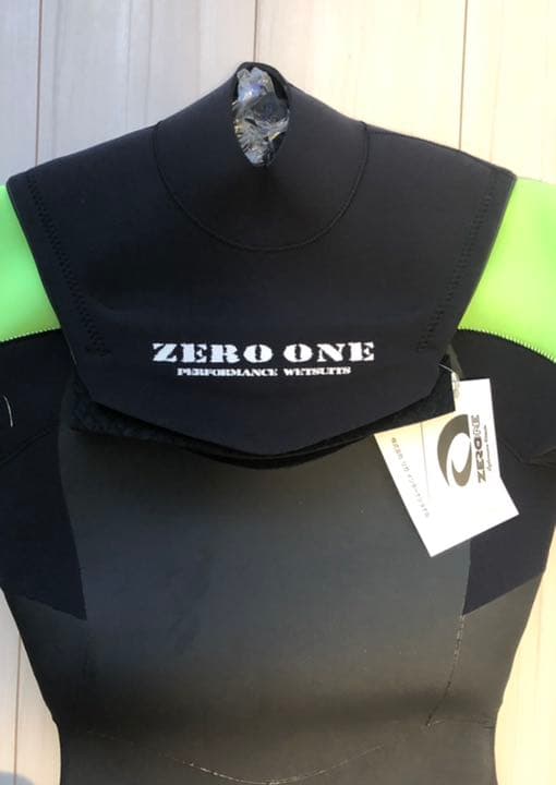 セミドライ　ウェットスーツ