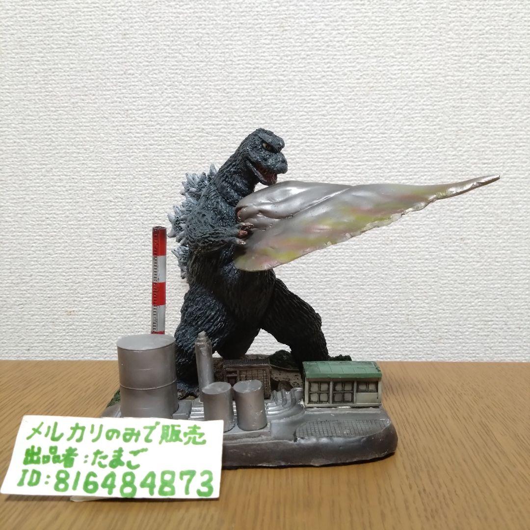 YAMAKAWA造型部　ゴジラ対ヘドラ飛行形態　ジオラマ付き　レジンフィギュア