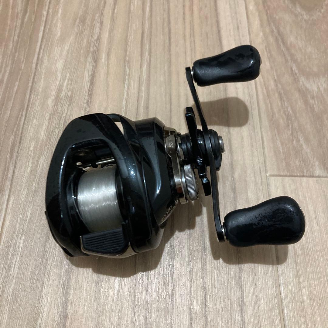 24nium DC ベイトリール 黒