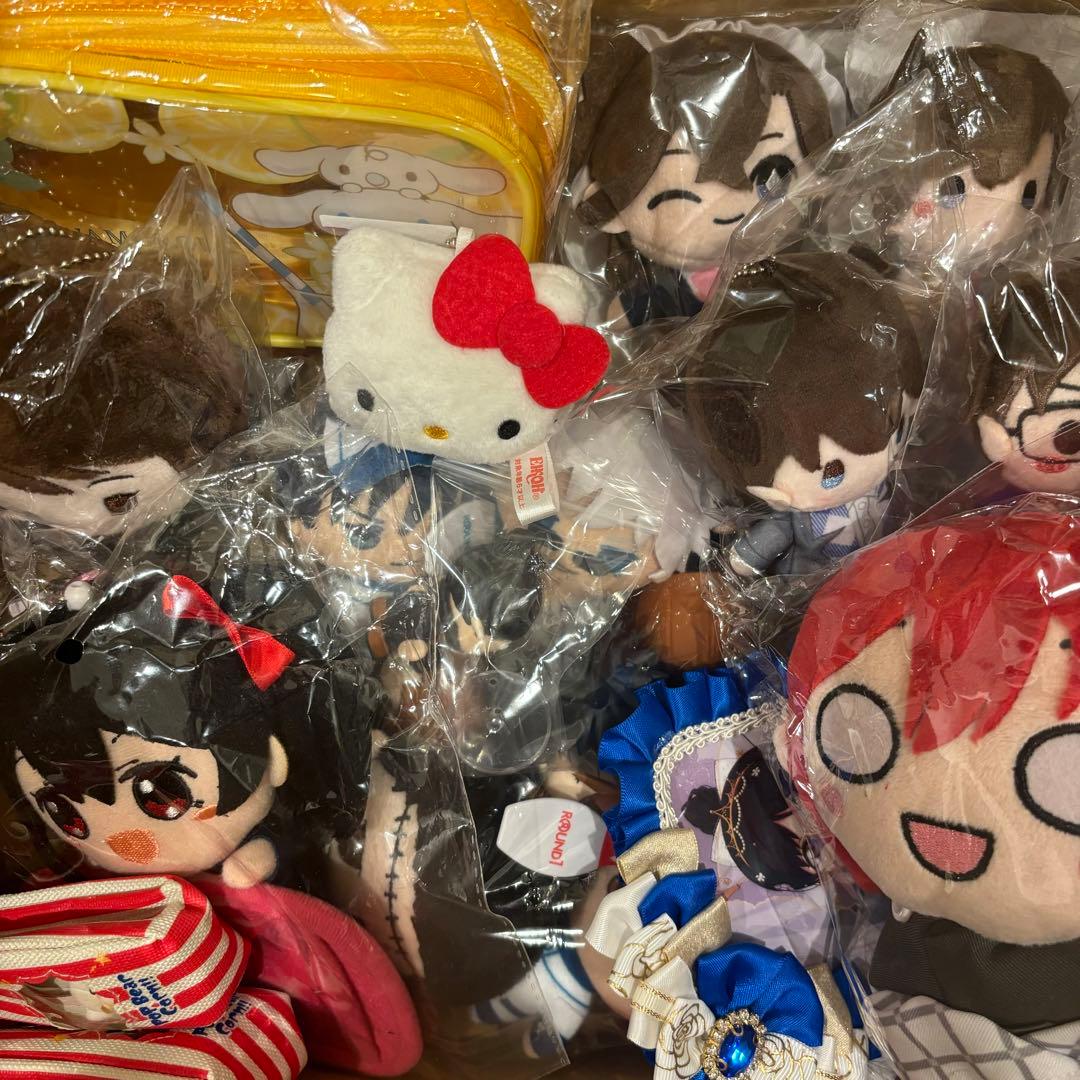 鬼滅の刃 ワンピース　ラブライブ！アニメグッズ　まとめ売り 大量　1500点以上