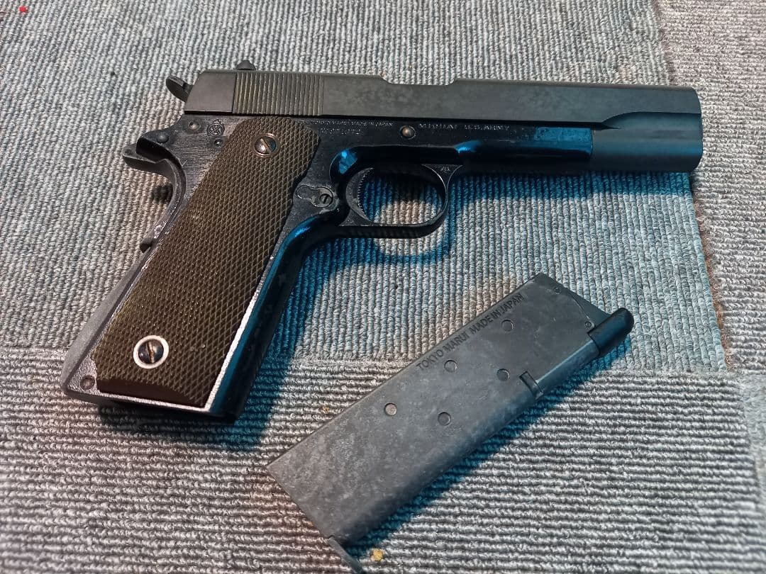 東京マルイ M1911 ガスガン ブラック　ロアフレームネイビー塗装
