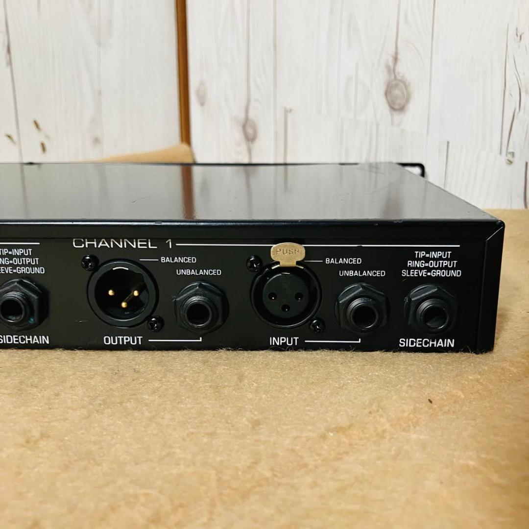 美品 BBE デュアルコンプレッサーMAXCOM DUAL COMPRESSOR