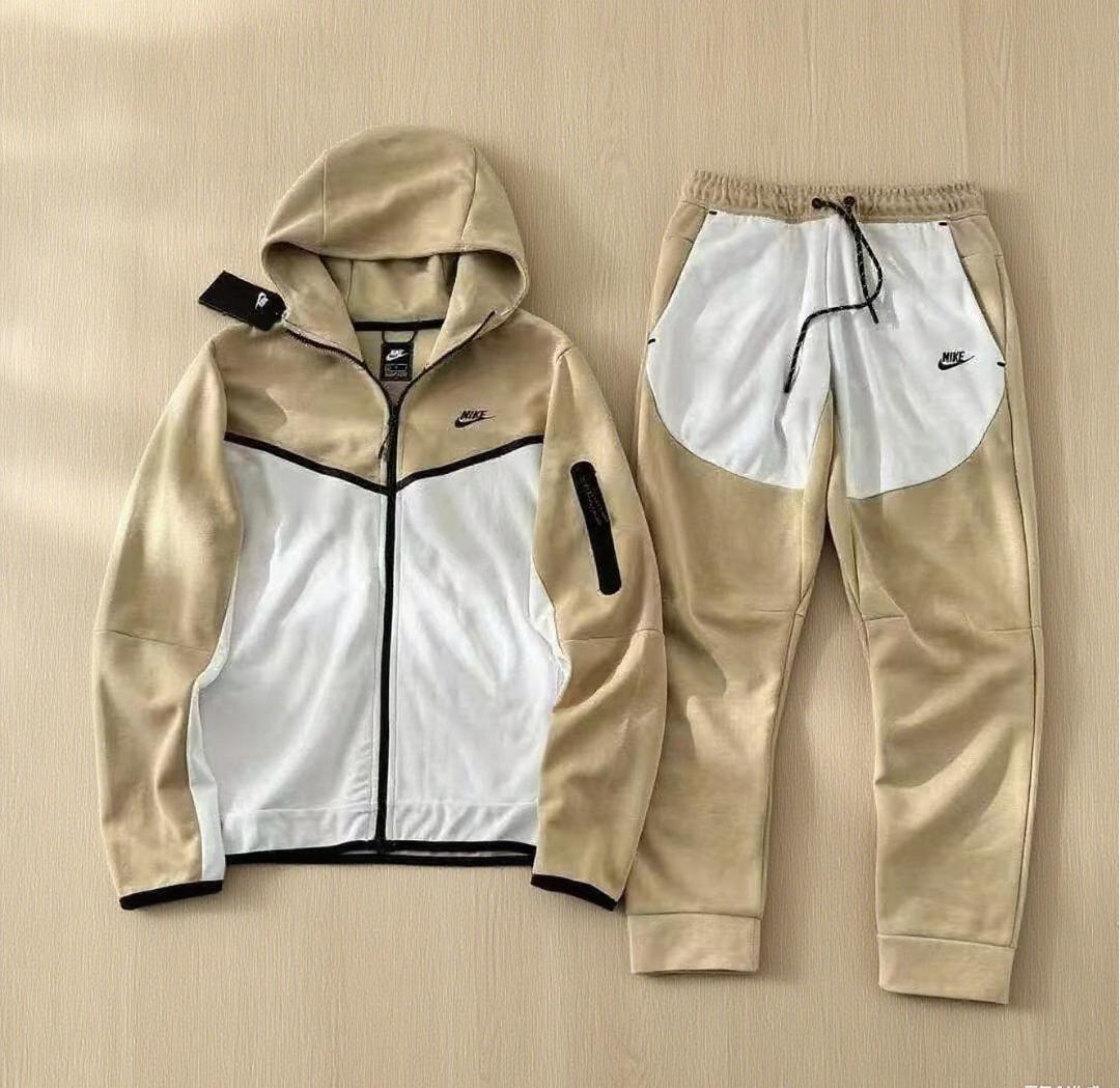 Nike ジャージ上下セット mサイズ