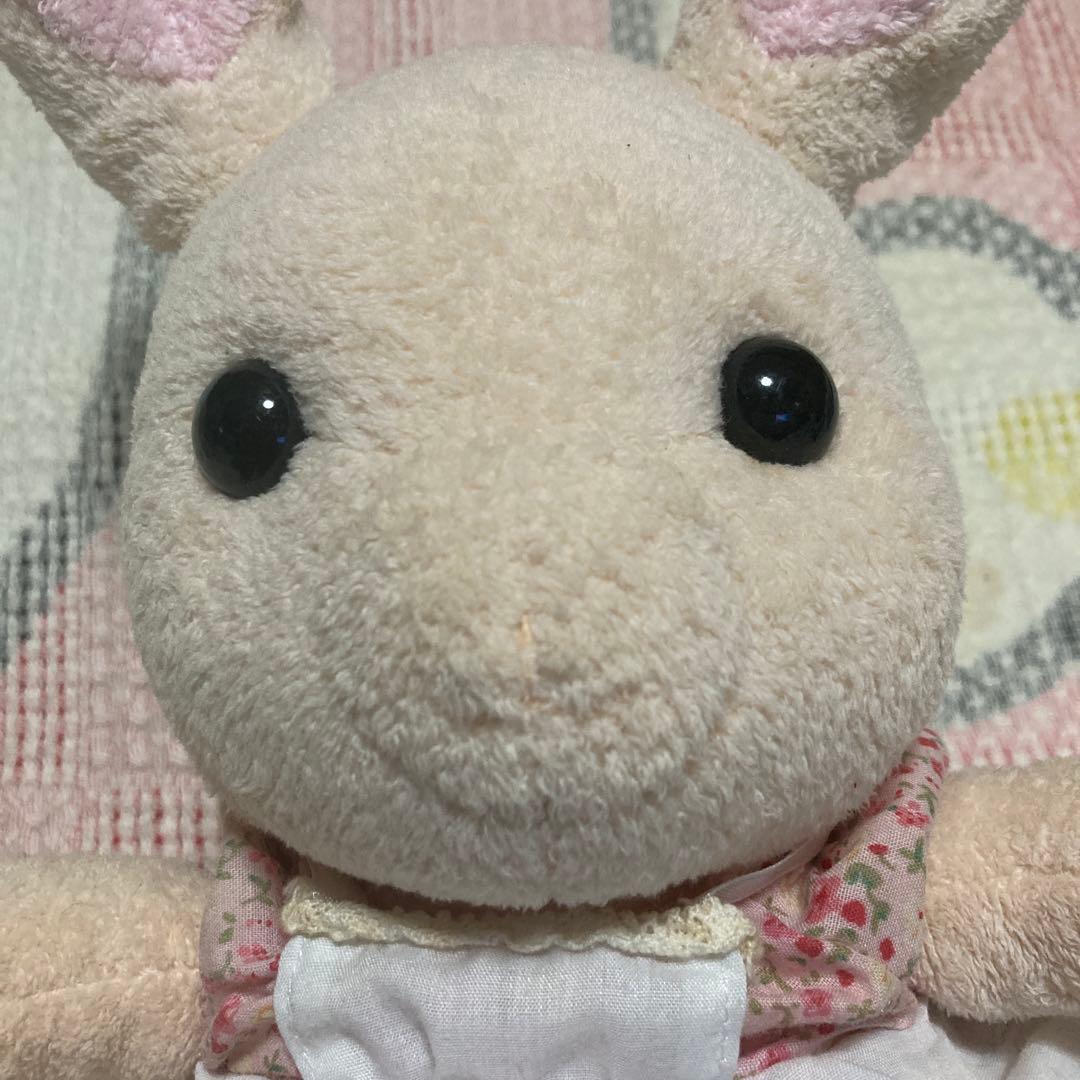 シルバニアファミリー　みるくウサギ　ぬいぐるみ　Mサイズ　中古品