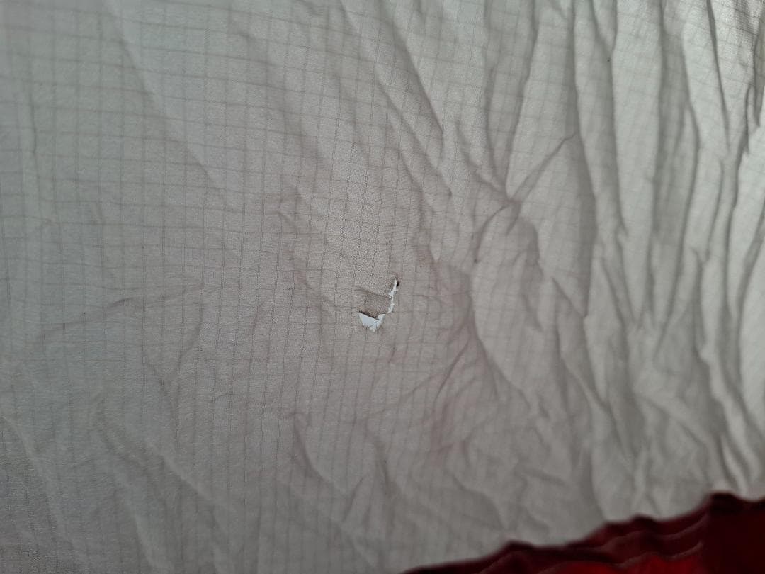 テント（ネイチャーハイク　ハイビー3）　2セット（1セットはポール等損傷あり）