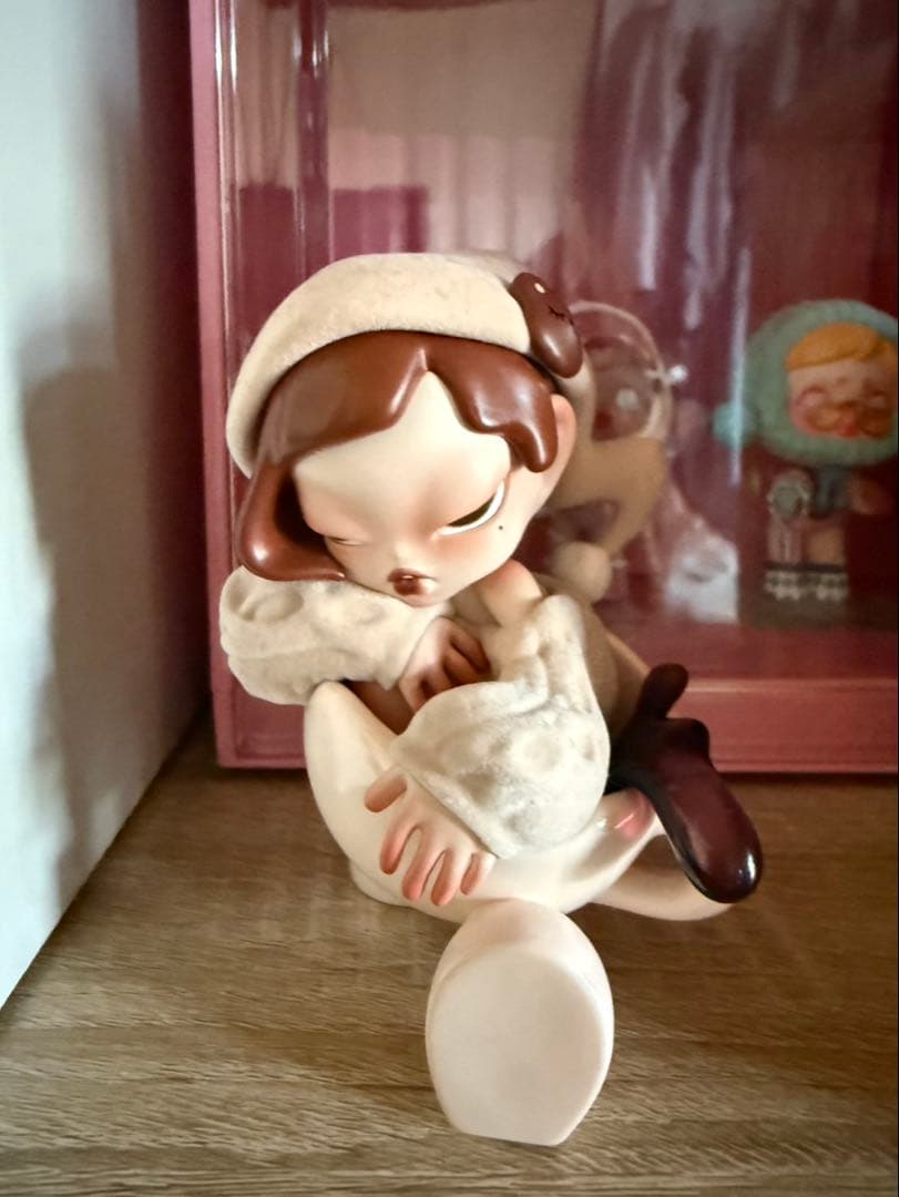 Suvii フィギュア　POPMART