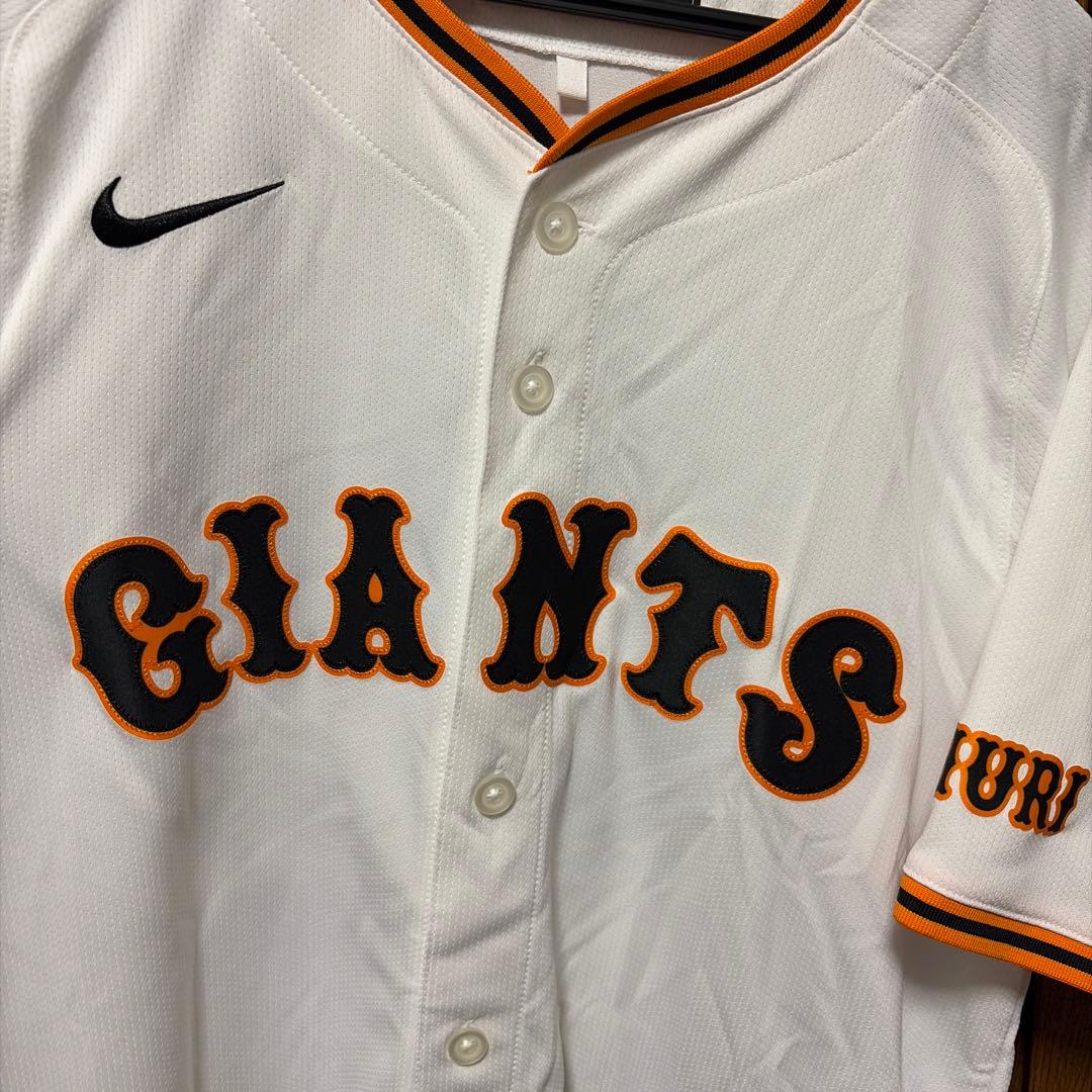 読売ジャイアンツ　岡本和真　レプリカユニフォーム　巨人