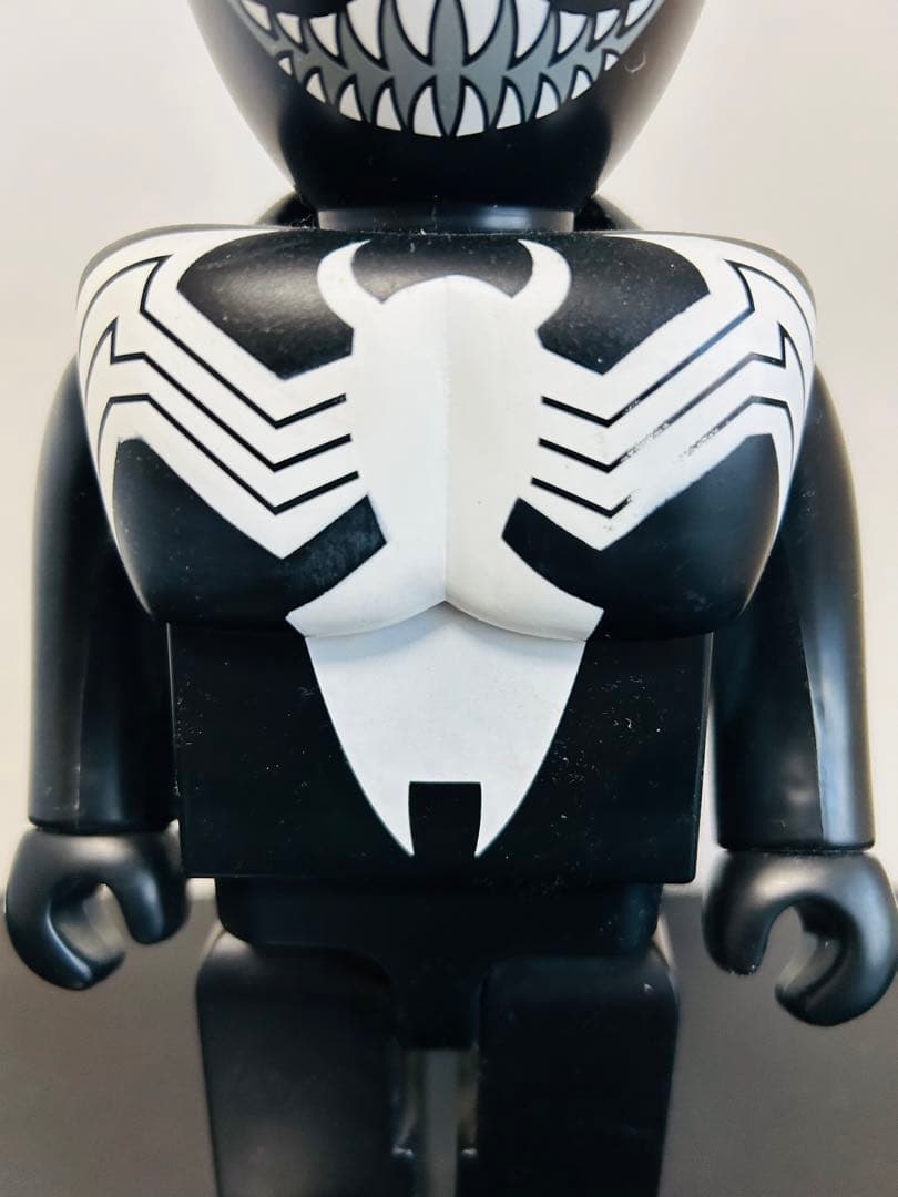 ヴェノム　キューブリック　400%フィギュアメディコムトイ　スパイダーマン　悪役