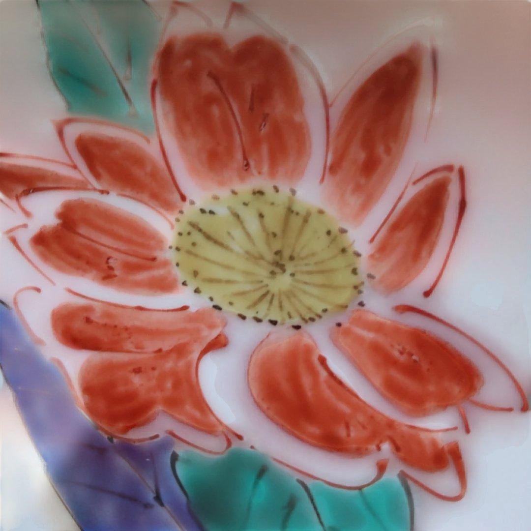 十三代 酒井田柿右衛門 錦 椿文