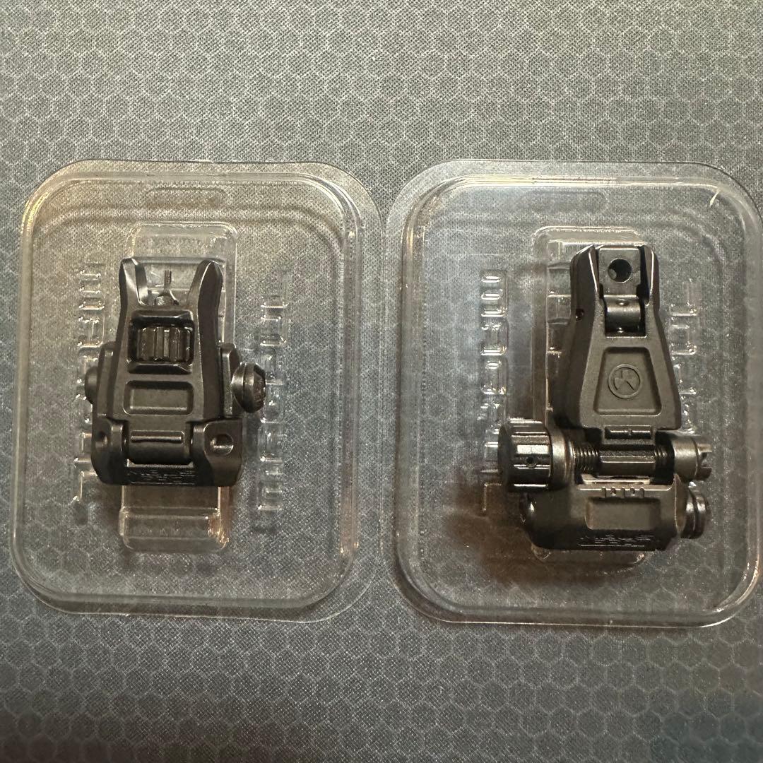 A*h様 実物 MAGPUL MBUS PRO F・R サイトセット