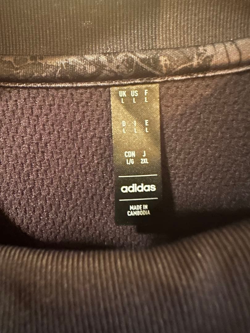 【新品】マンチェスターユナイテッド ストーンローゼズ　プレマッチトップ　長袖