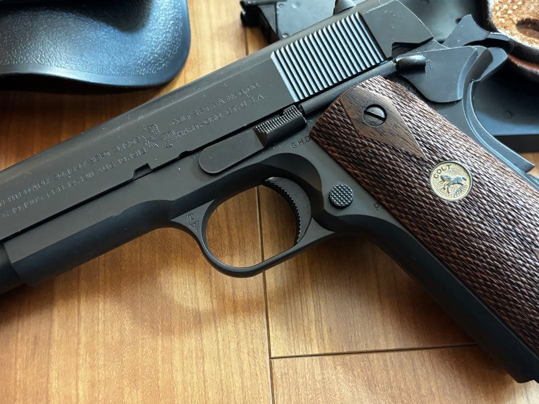 東京マルイ　M1911 コルトガバメント　ガスガン ビアンキレザー ホルスター